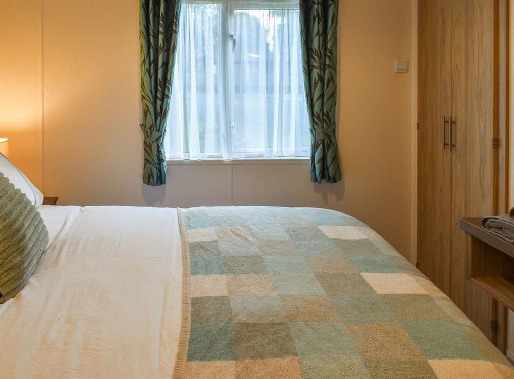 Double bedroom (photo 2) at 10 Ocean Glade in Corton, Suffolk