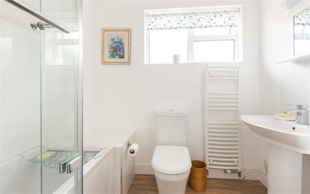 Family bathroom at 10 Old Rectory Gardens in Thurlestone