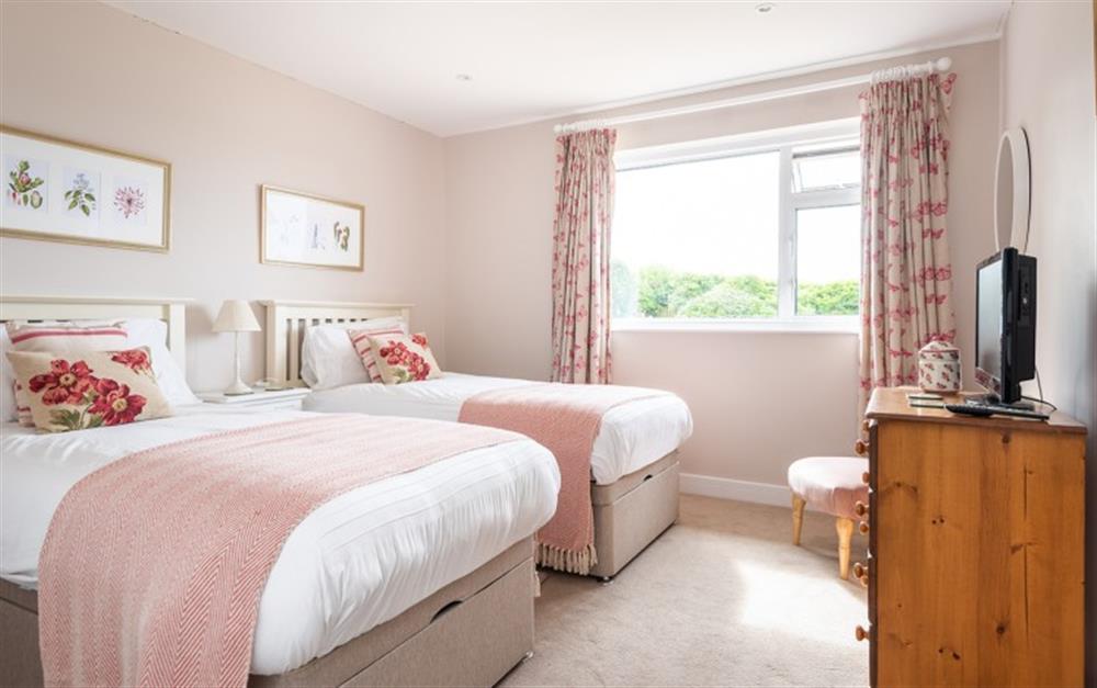 The first twin bedroom  at 10 Old Rectory Gardens in Thurlestone