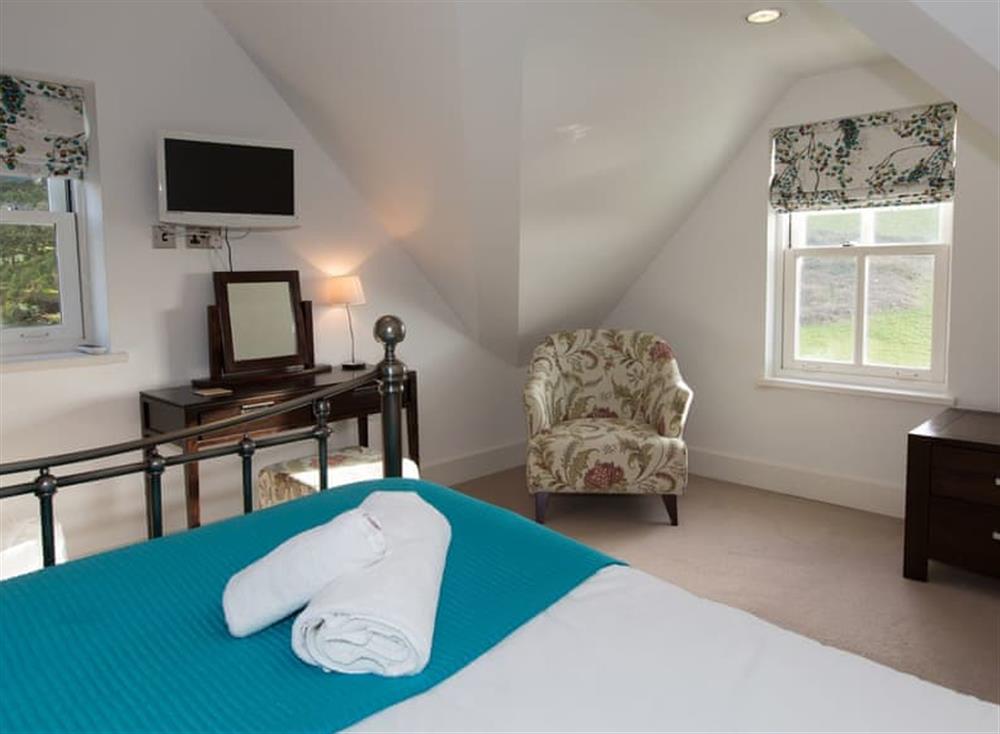 Double bedroom (photo 2) at 10 The Whitehouse in North Cornwall, Watergate Bay & Mawgan Porth