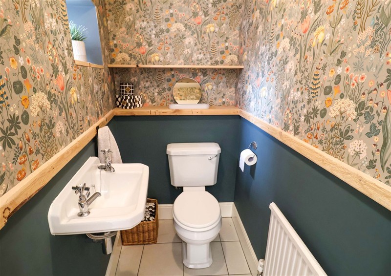This is the bathroom at 11 Ballygate, Beccles