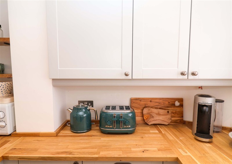 This is the kitchen (photo 2) at 11 Ballygate, Beccles