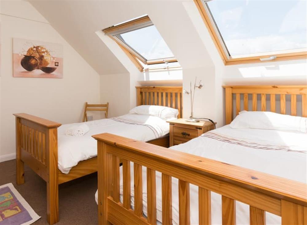 Twin bedroom (photo 2) at 11 Belvedere Court in Paignton, South Devon