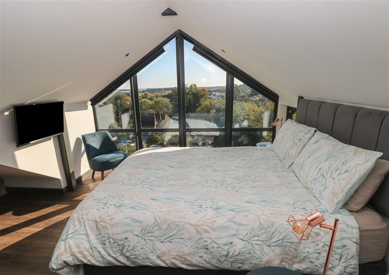 A bedroom in 11 Brython Place (photo 2) at 11 Brython Place, Tenby