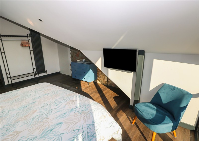 One of the 2 bedrooms (photo 2) at 11 Brython Place, Tenby