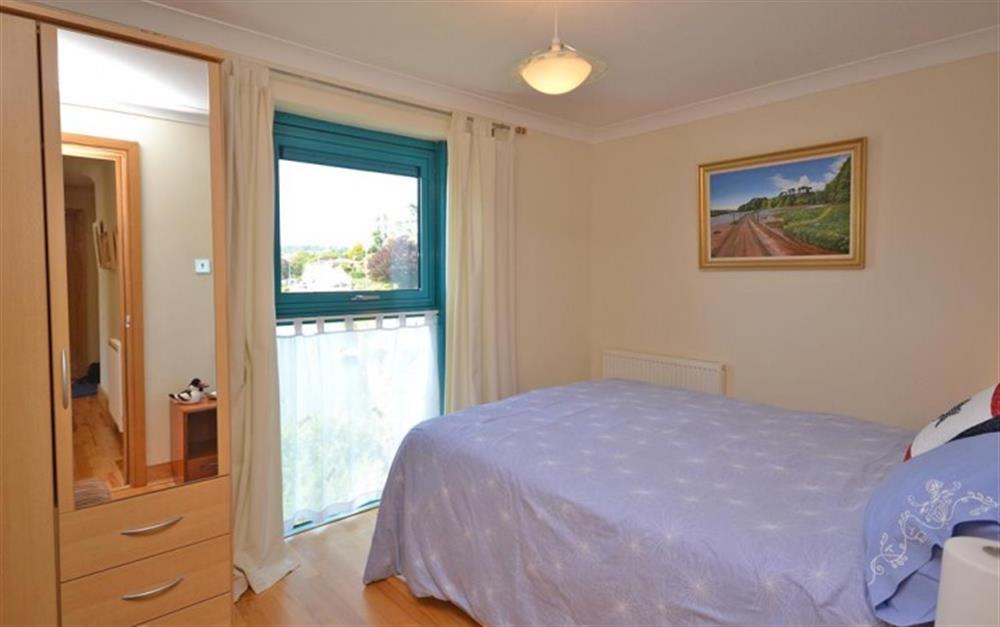 The double bedroom at 11 Crabshell Quay in Kingsbridge