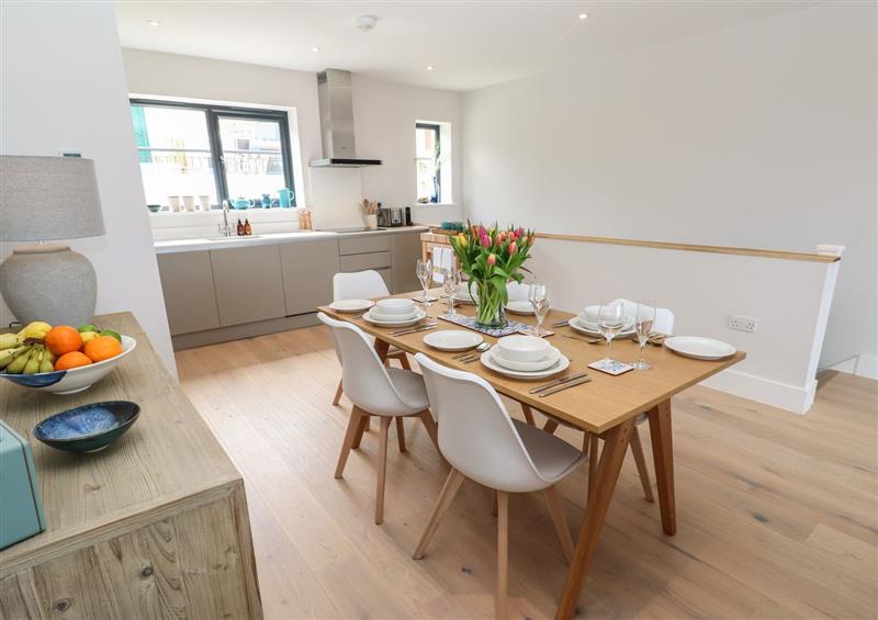 The kitchen at 11 Ebbtide, Newquay