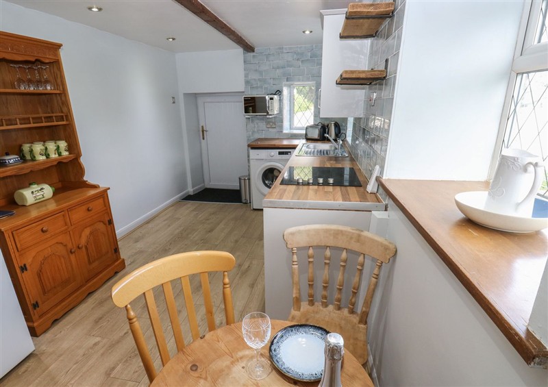 Kitchen (photo 2) at 11 Hollin Well Cottage, Sowerby Bridge