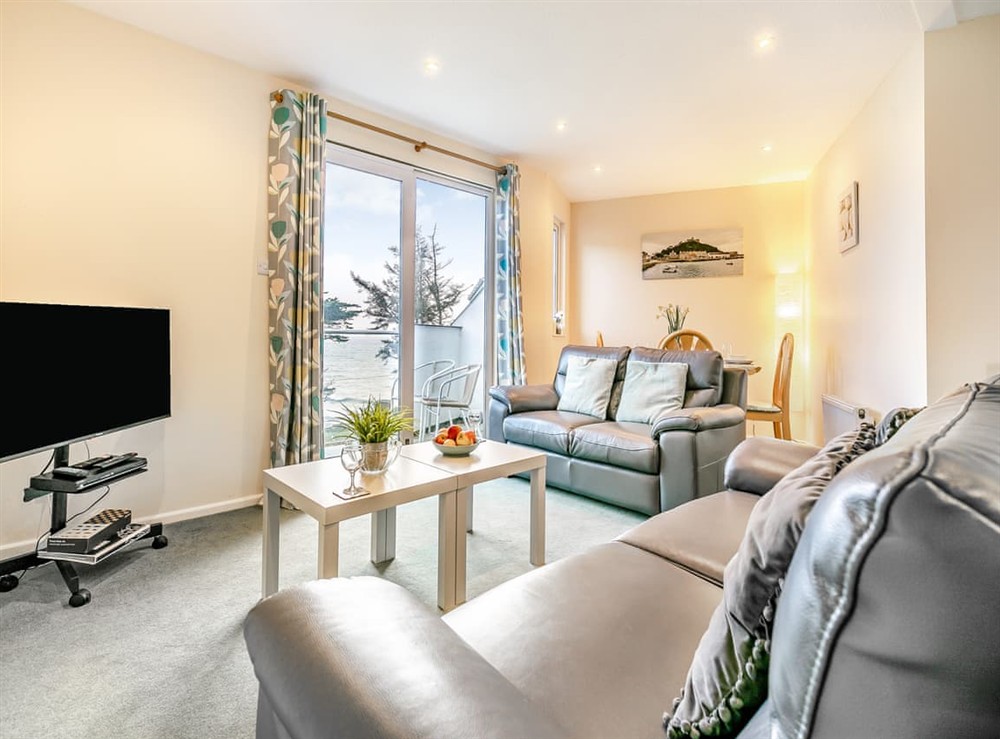 Living room/dining room at 11 Mount Brioni in Torpoint, Cornwall