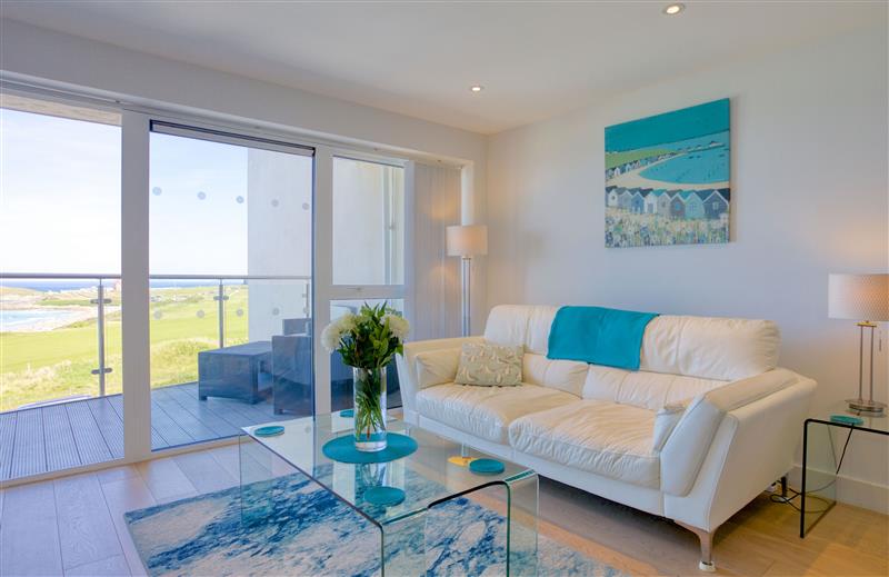 The living area at 11 Ocean Gate, Cornwall