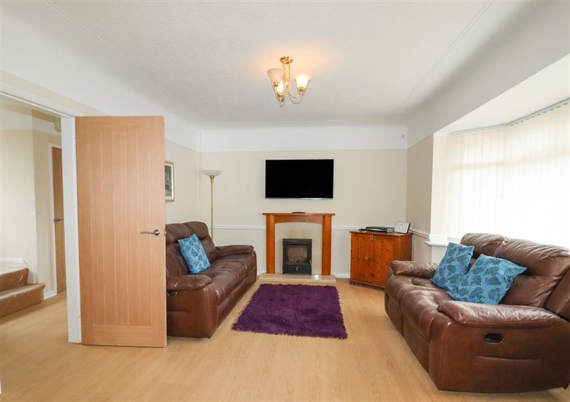 This is the living room at 11 Overdale Avenue, Heswall