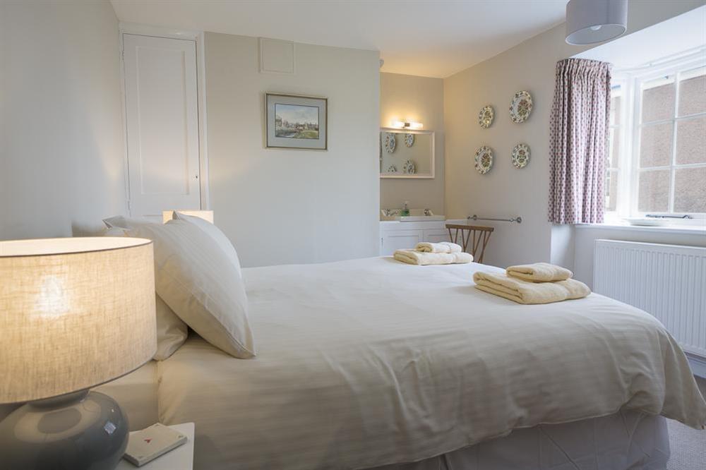 Second double bedroom with King-size bed at 11 Robinsons Row in , Salcombe