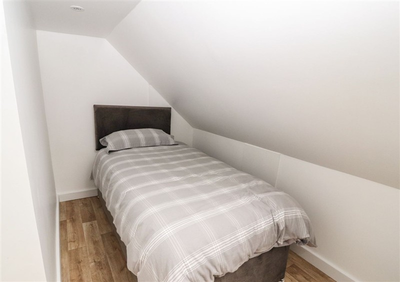A bedroom in 11 Seabreeze at 11 Seabreeze, Llandudno