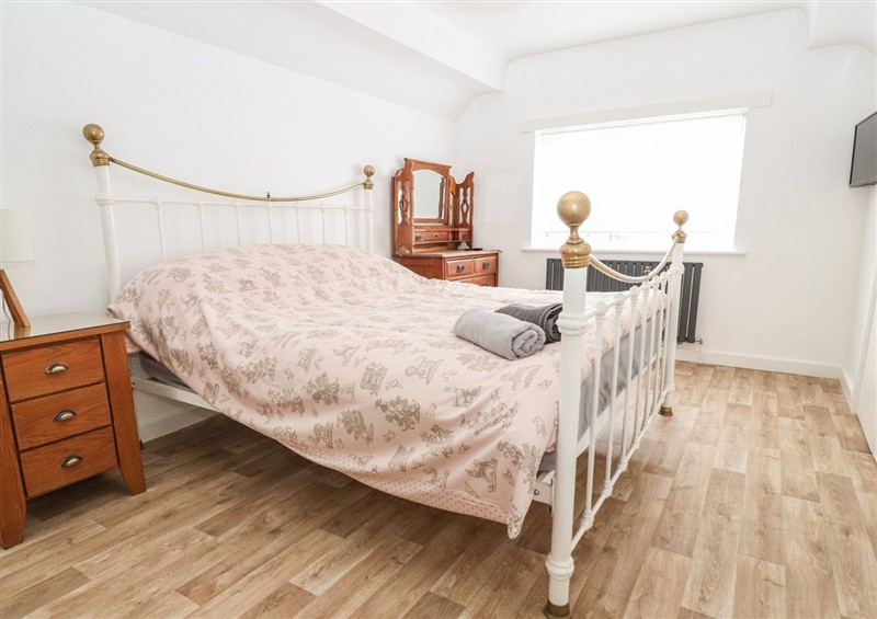 One of the bedrooms (photo 2) at 11 Seabreeze, Llandudno