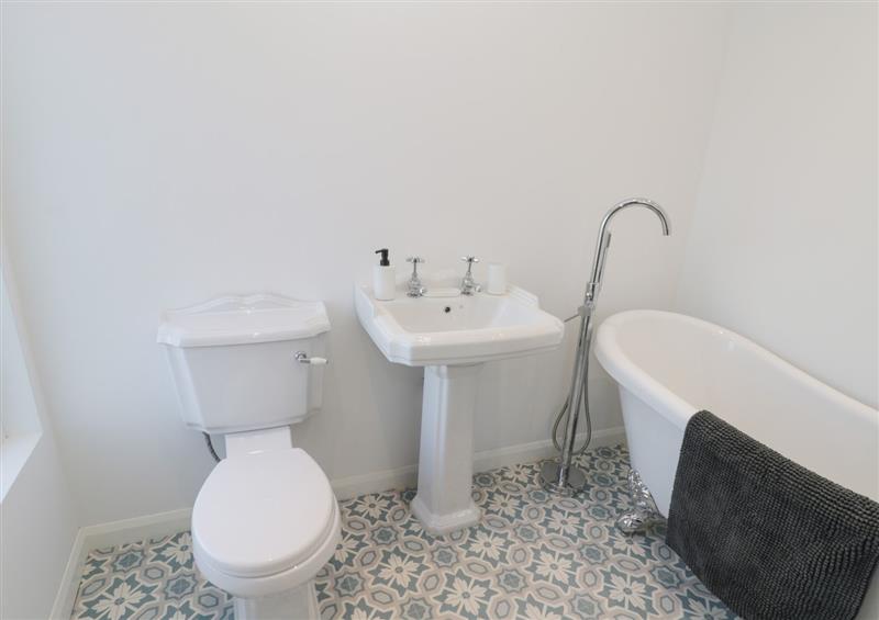 The bathroom at 119 Hilderthorpe Road, Bridlington