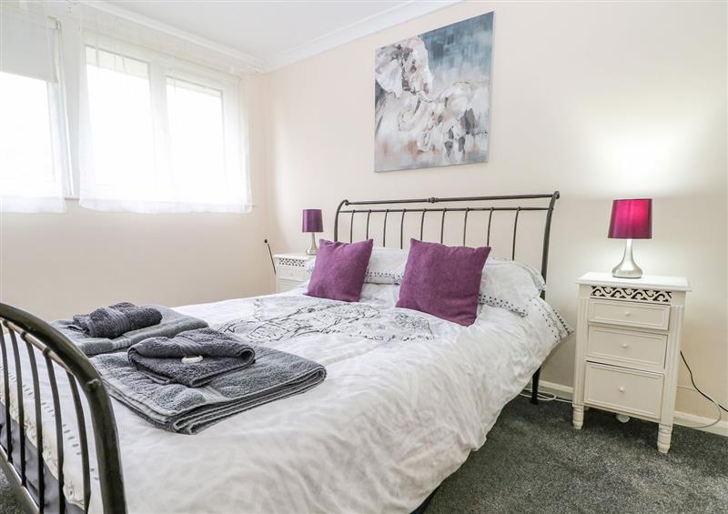 This is a bedroom at 12 Parkers Hill, Tetsworth near Thame