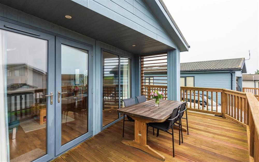The outside decking with seating. at 12 Salcombe Retreat in Salcombe
