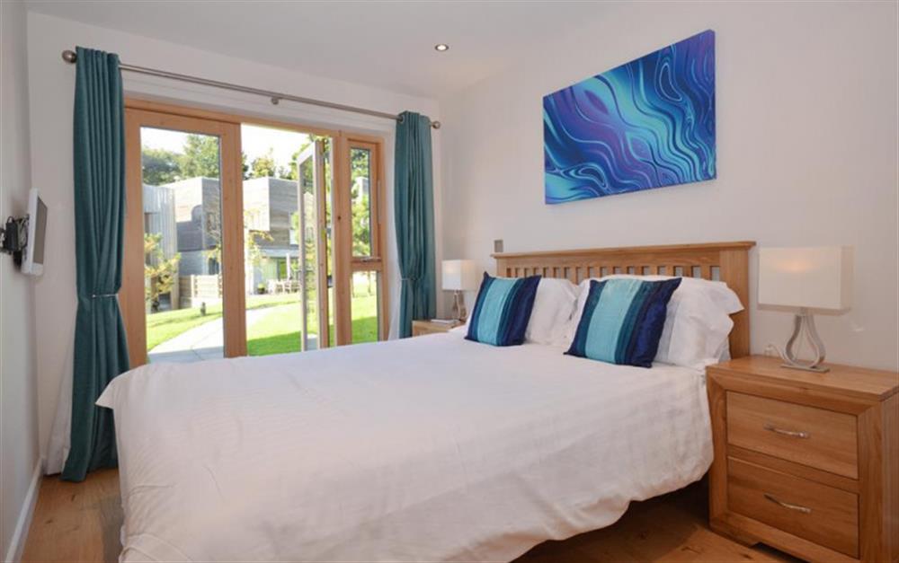 The second double bedroom at 12 Talland in Talland Bay