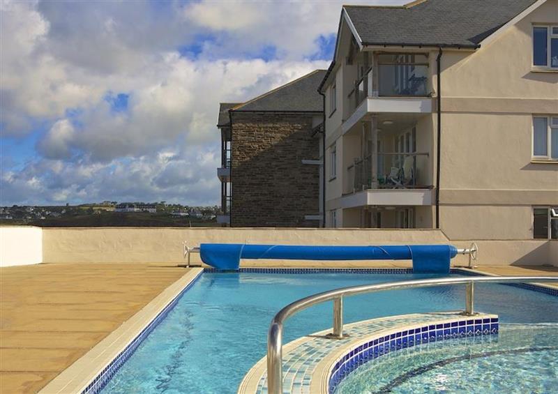 There is a swimming pool at 12 Thurlestone Rock, Thurlestone