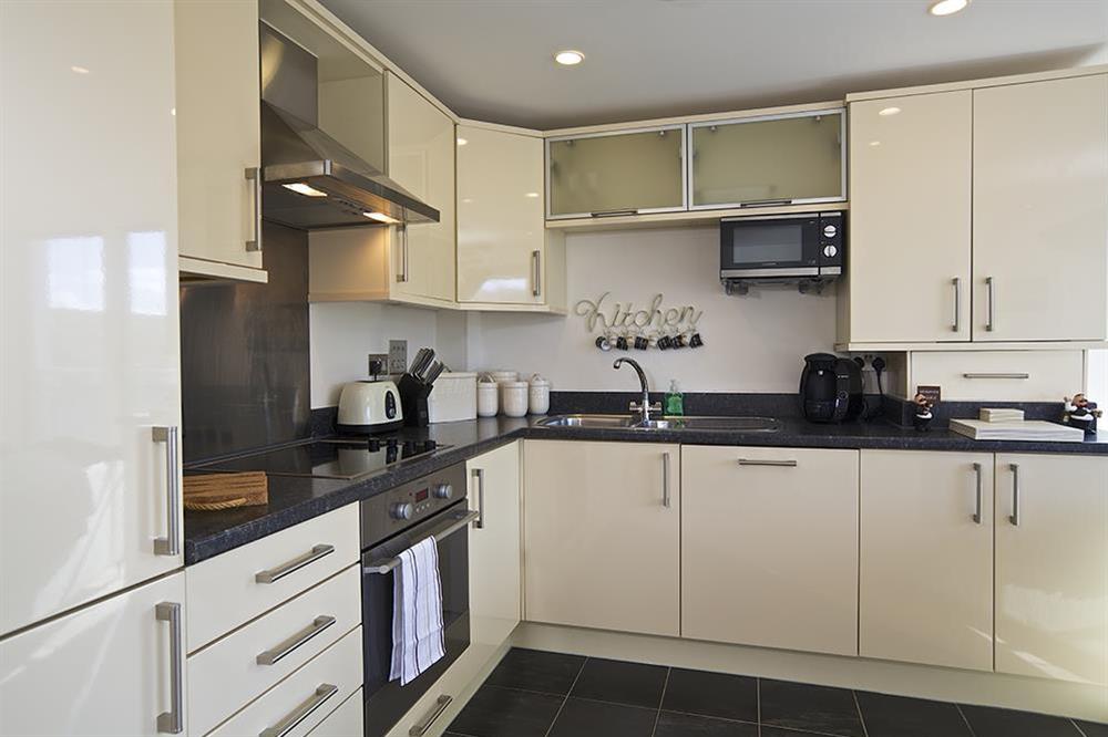 Well equipped, modern kitchen at 13 Crabshell Heights in , Kingsbridge