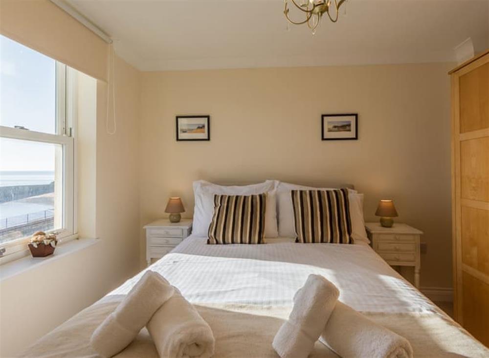 Double bedroom (photo 4) at 13 Great Cliff in Dawlish, South Devon