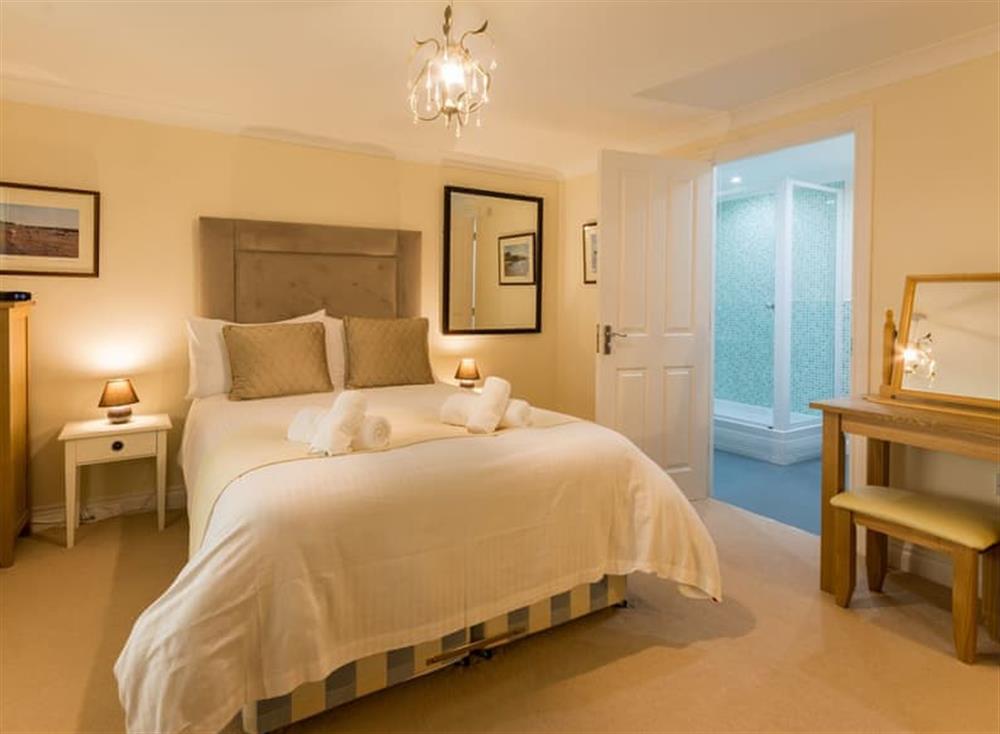 Double bedroom at 13 Great Cliff in Dawlish, South Devon