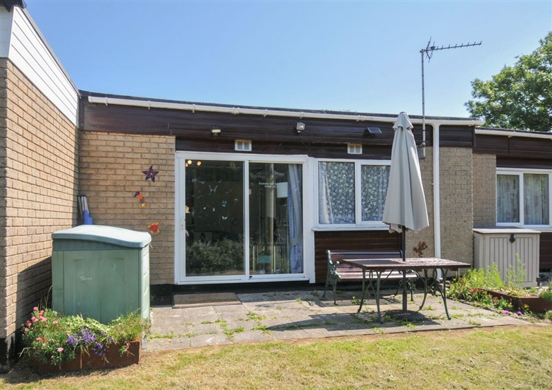 The setting at 13 Hillside, Kilkhampton