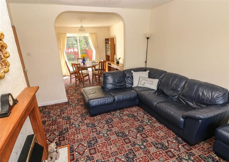 Enjoy the living room (photo 2) at 13 Lyndhurst Avenue, Broadmoor near Kilgetty