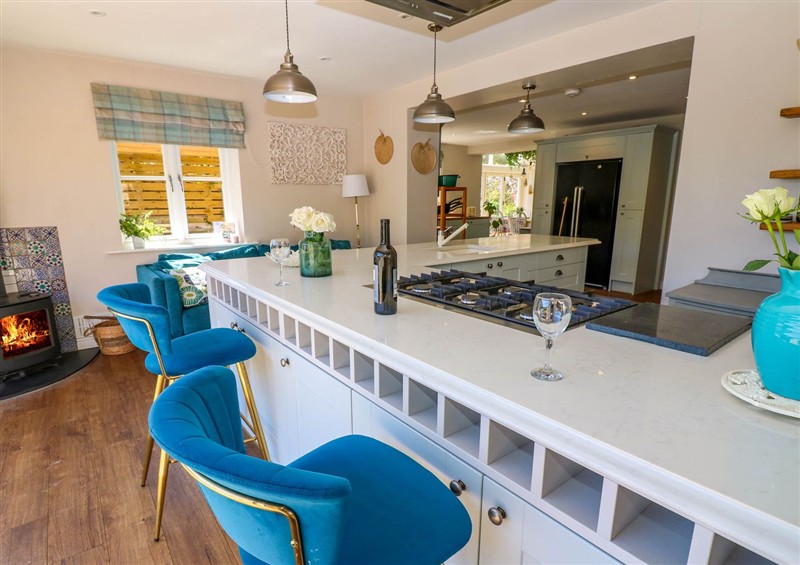 Kitchen (photo 2) at 14 Hill Close, Reeth