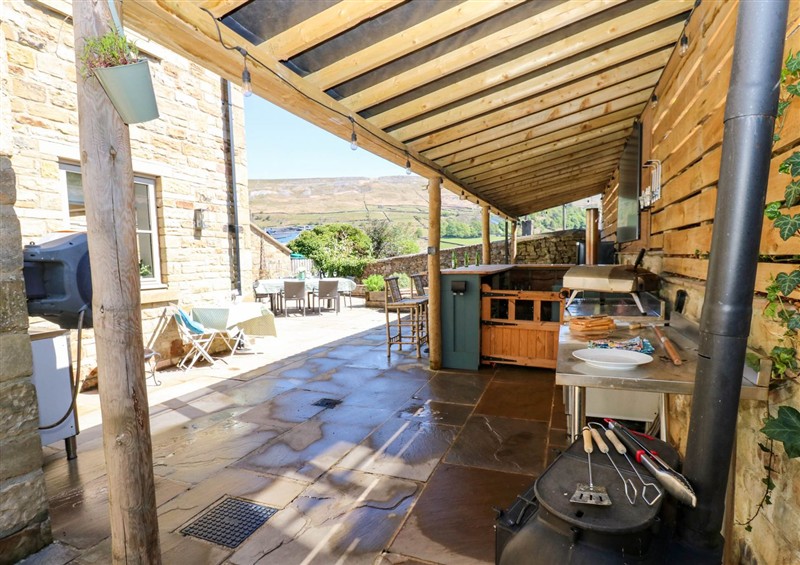 The setting of 14 Hill Close (photo 4) at 14 Hill Close, Reeth