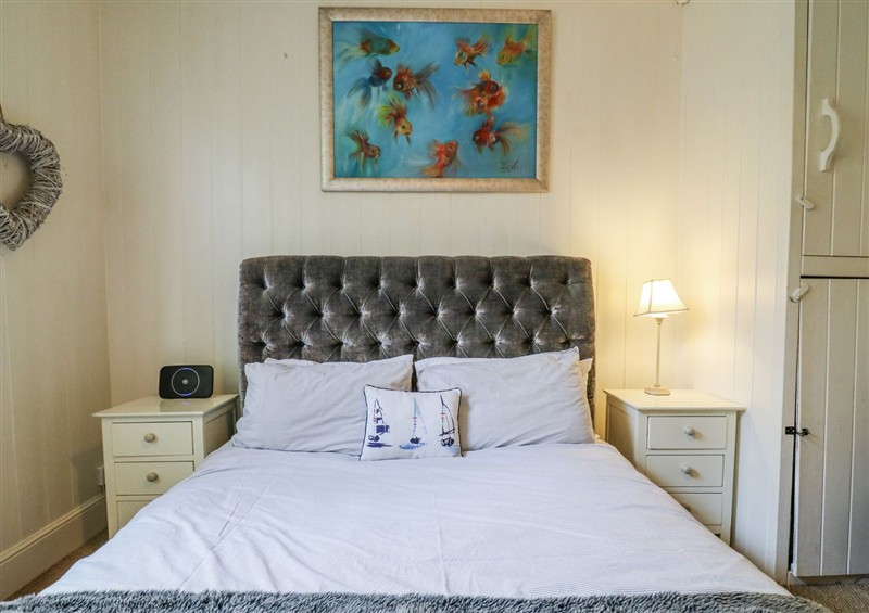 Bedroom (photo 2) at 14 Marine Terrace, Whitstable