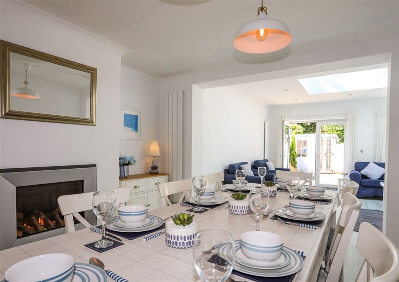 Dining room (photo 2) at 15 Llwyn Gwalch Estate, Morfa Nefyn