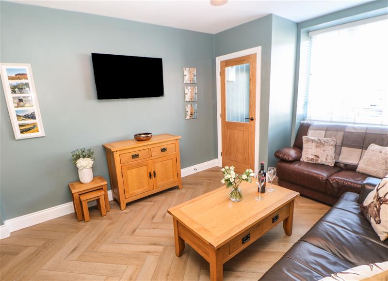 Enjoy the living room (photo 2) at 15 Market Place, Middleton-In-Teesdale