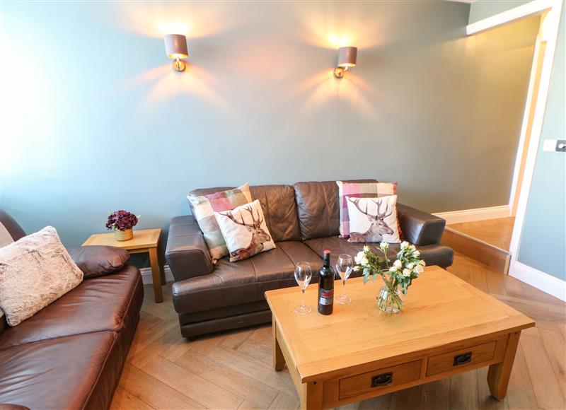 Enjoy the living room (photo 3) at 15 Market Place, Middleton-In-Teesdale
