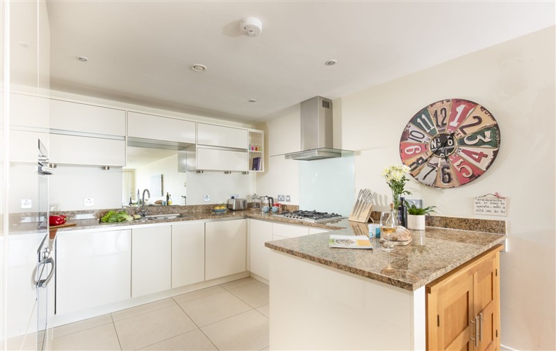 The kitchen (photo 2) at 15 The Sands, Cornwall