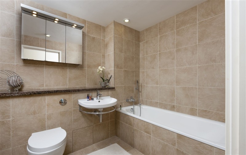 This is the bathroom at 15 The Sands, Cornwall