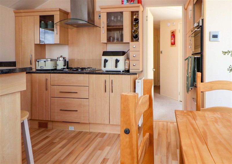 Kitchen (photo 2) at 152 Central Park, Prestatyn