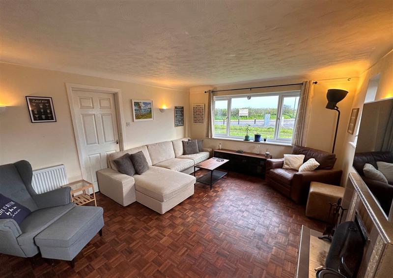 Enjoy the living room at 154 Broadway, Southbourne