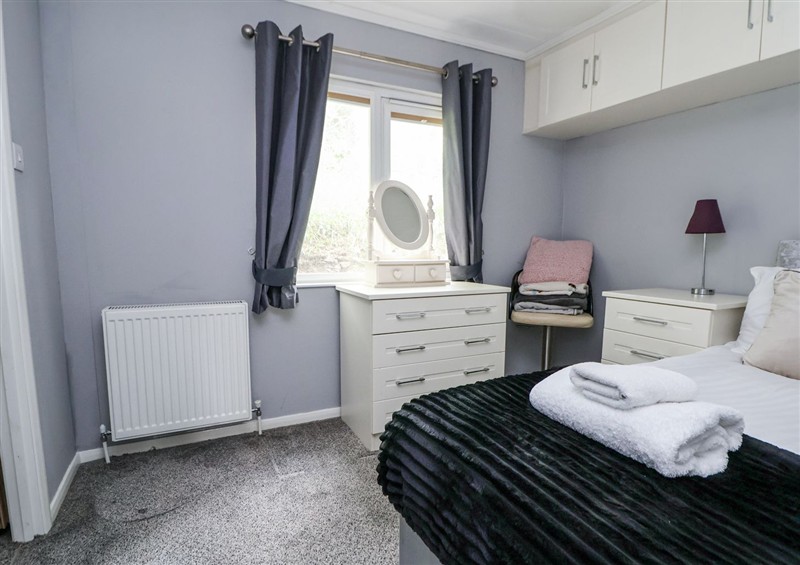 One of the 2 bedrooms at 155 Woodland Hall (Lyons), Ruthin
