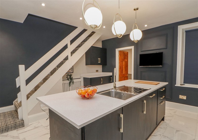 Kitchen (photo 4) at 16 Seafield Terrace, South Shields