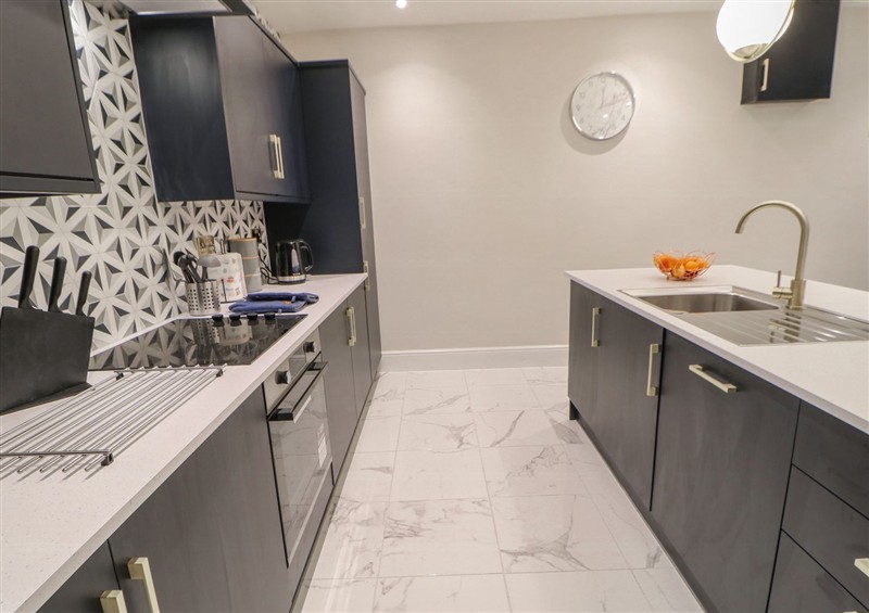 Kitchen (photo 5) at 16 Seafield Terrace, South Shields