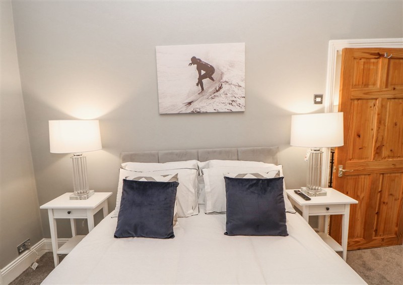 One of the 4 bedrooms (photo 4) at 16 Seafield Terrace, South Shields