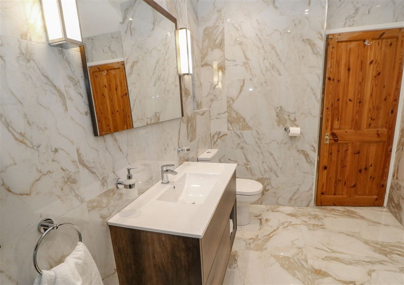 The bathroom (photo 4) at 16 Seafield Terrace, South Shields