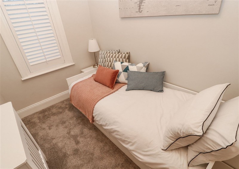 This is a bedroom (photo 7) at 16 Seafield Terrace, South Shields