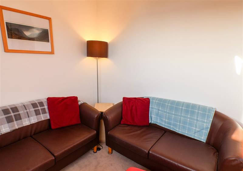 Relax in the living area (photo 2) at 16 St. Sepulchre Street, Scarborough