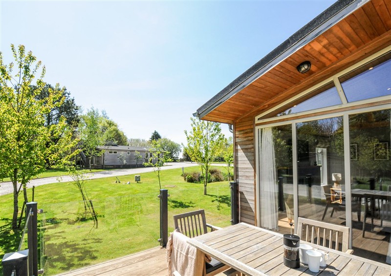 This is the setting of 17 Meadow Retreat