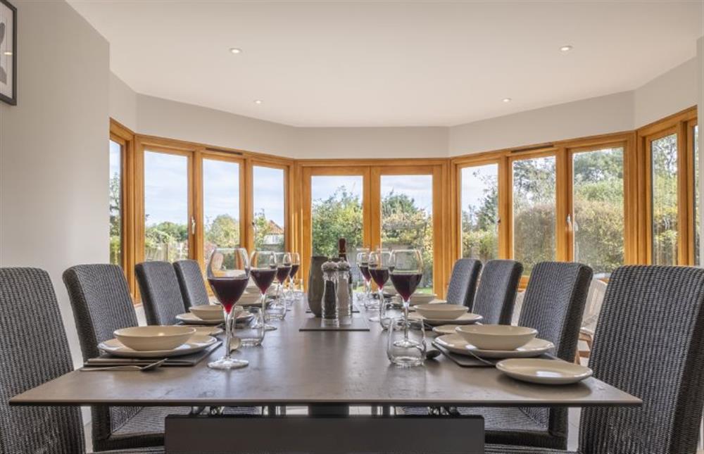 Dining table with seating for eight at 17 Peddars Way, Holme-next-the-Sea near Hunstanton