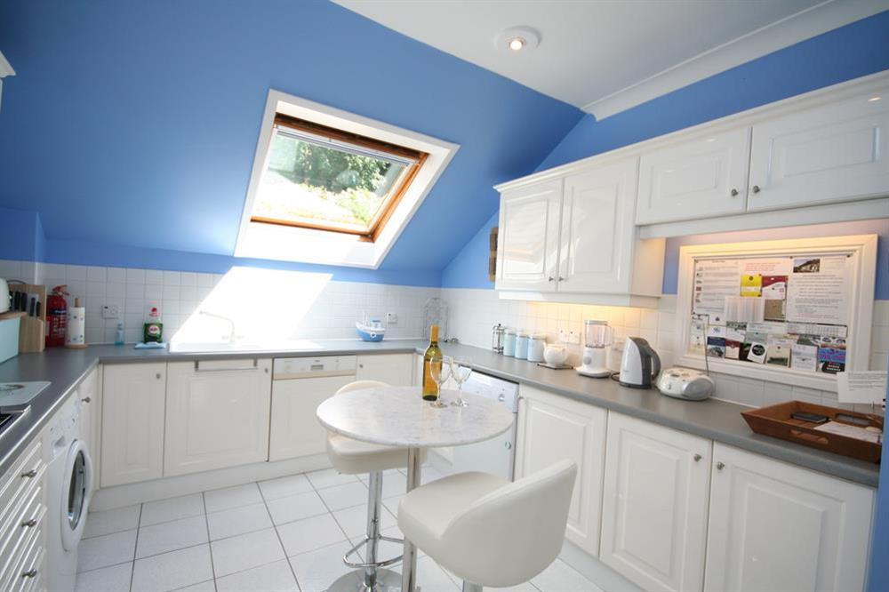 Fully fitted kitchen (photo 2) at 17 St Elmo Court in Sandhills Road, Salcombe