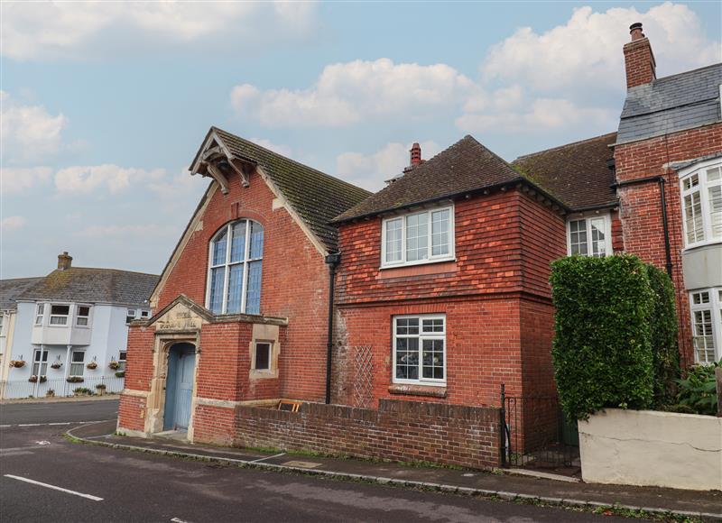 Outside 18 Chamberlaine Road