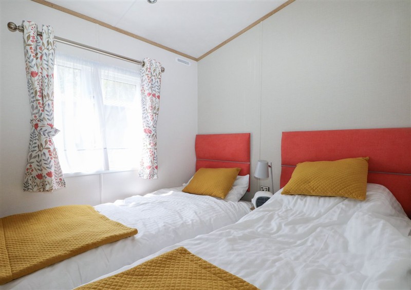 One of the 2 bedrooms (photo 2) at 18 Deer Glade, Landford